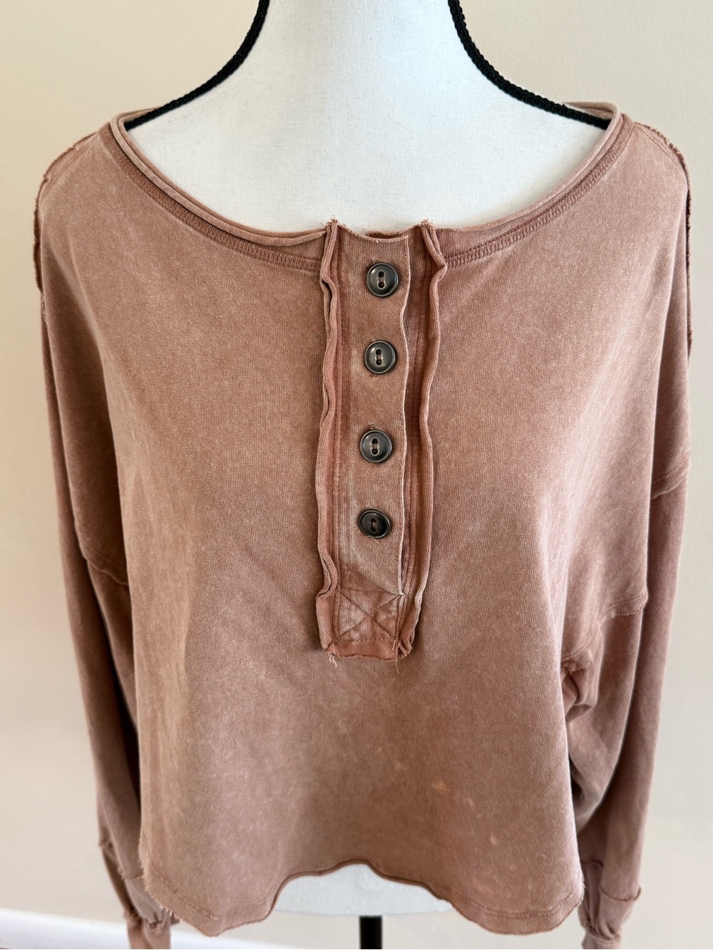 We The Free Cropped Button Henley Top - Brown size small - Picture 2 of 7